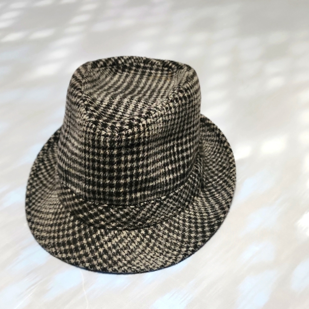 Vintage M/L Stylish Houndstooth Fedora Hat .